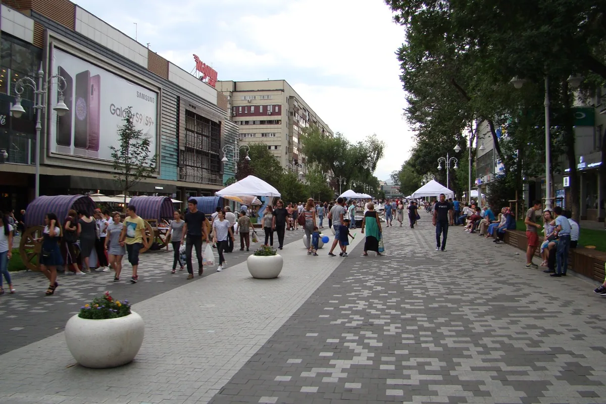 Arbat (Zhibek Zholy Street)